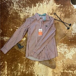 NWT women’s Cinch button down